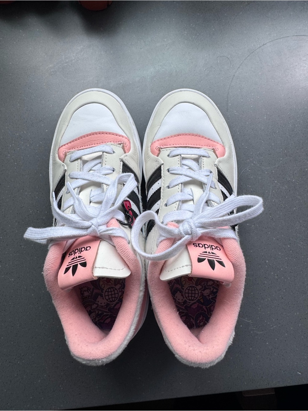Adidas Low Platform Hello Kitty Sneaker - Picture 13 of 13